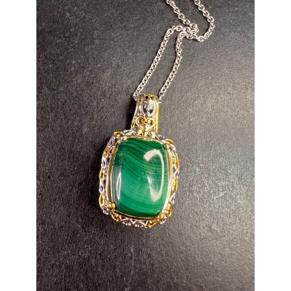 New Karis Platinum & 18K Gold Plated Malachite Pendant Necklace 20” - Picture 7 of 10